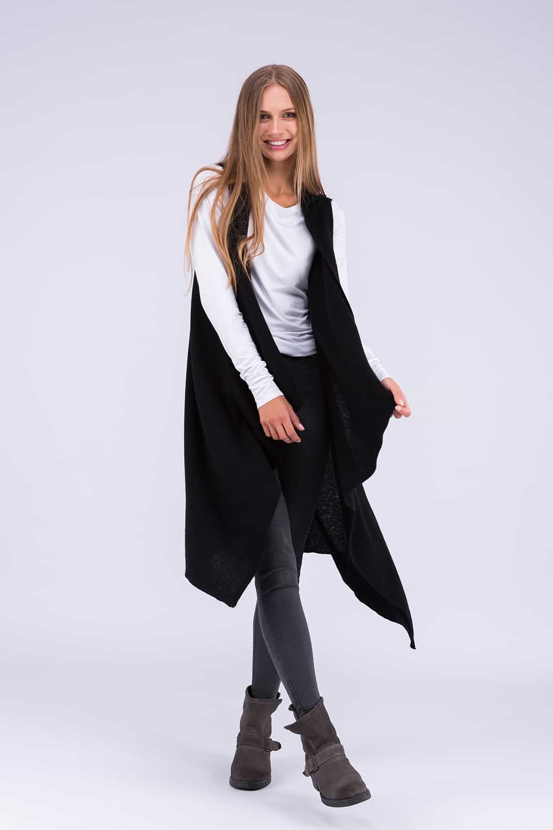 Black long wool cardigan for women NUUK – Image 3