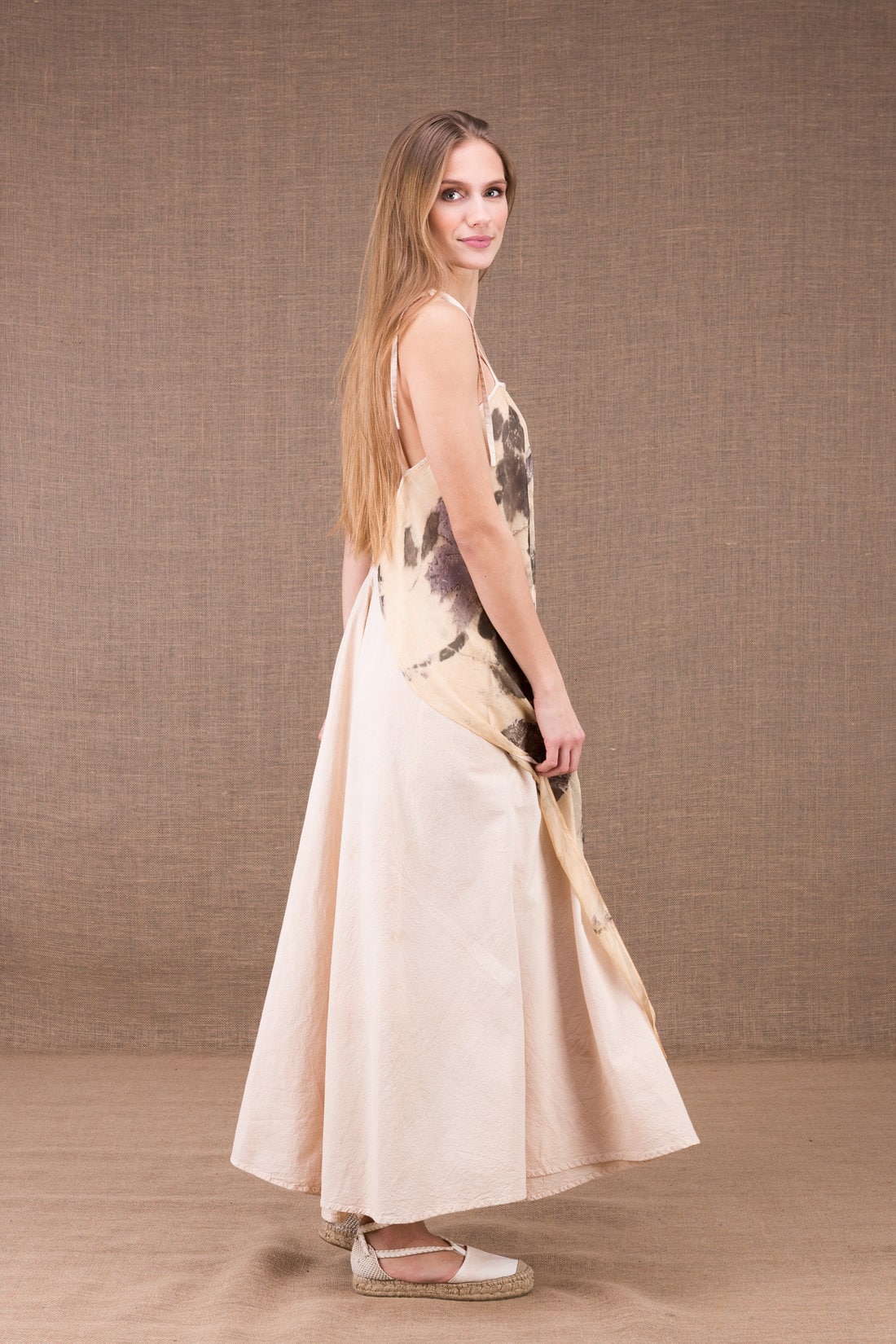 Off white long naked back organic cotton dress with a printed silk apron FEE – Image 5