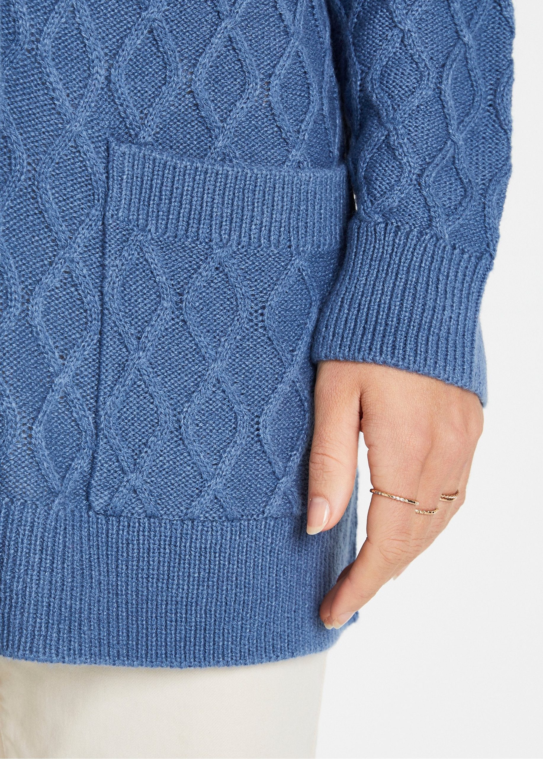 Gilet long boutonné torsades col V – Image 4