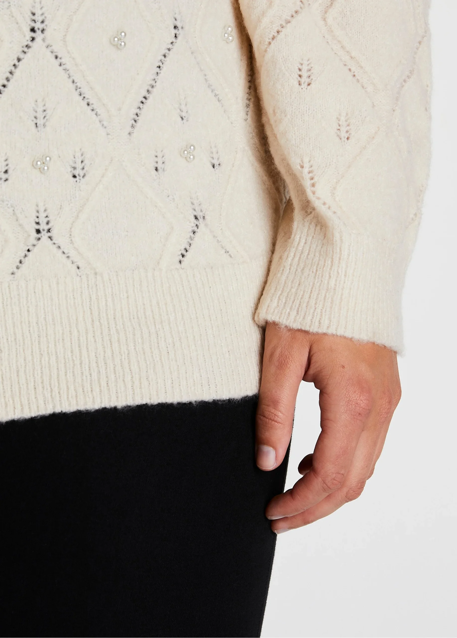 Pull doux ajouré perlé col montant – Image 9